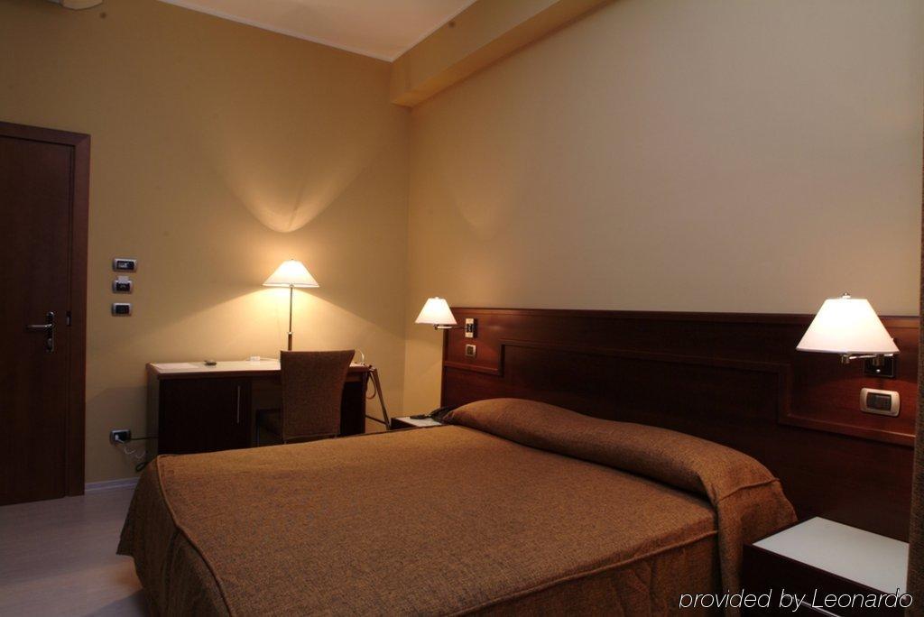 Panorama Hotel Syracuse Ruang foto