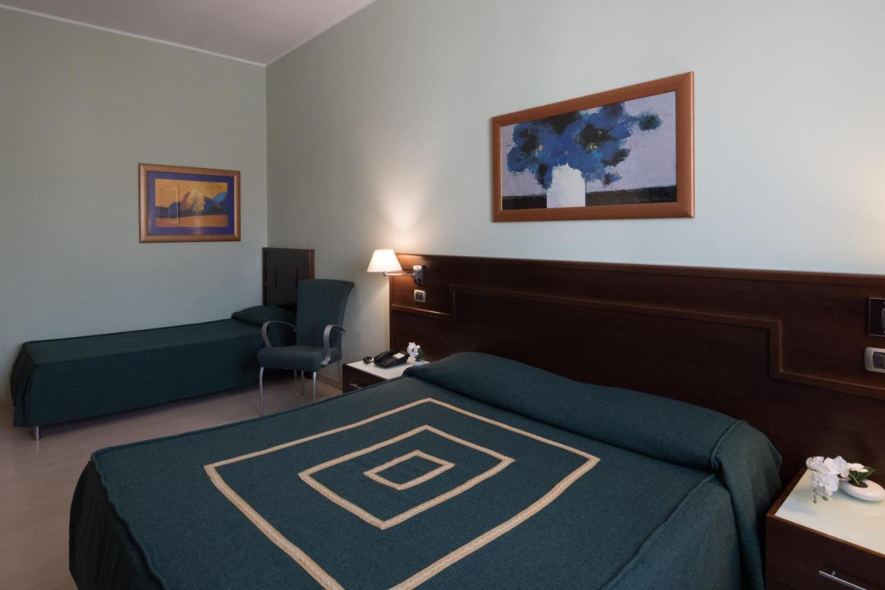 Panorama Hotel Syracuse Bagian luar foto