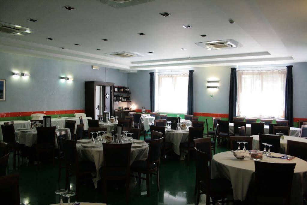 Panorama Hotel Syracuse Bagian luar foto